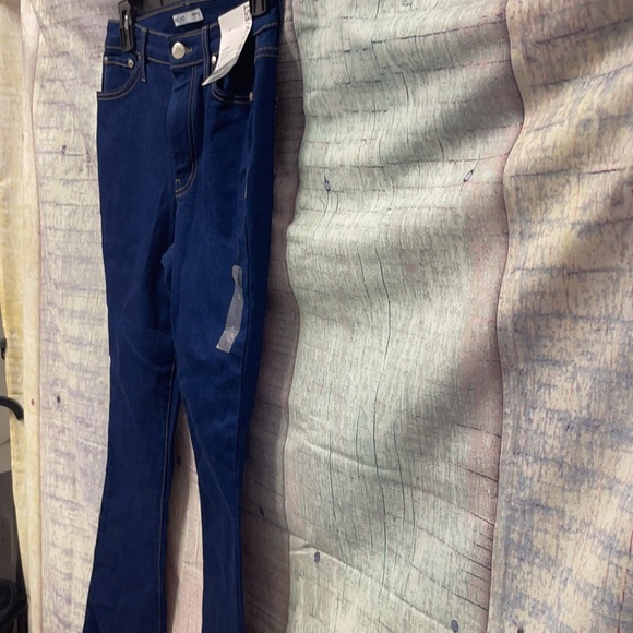 Brand new Woman’s Nine West jeans. Size 2. - Picture 7 of 10